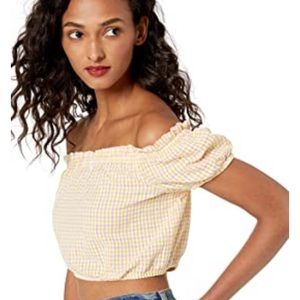 BCBG matching crop top\shorts outfit